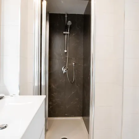 Cavour 231 Big House * Bari