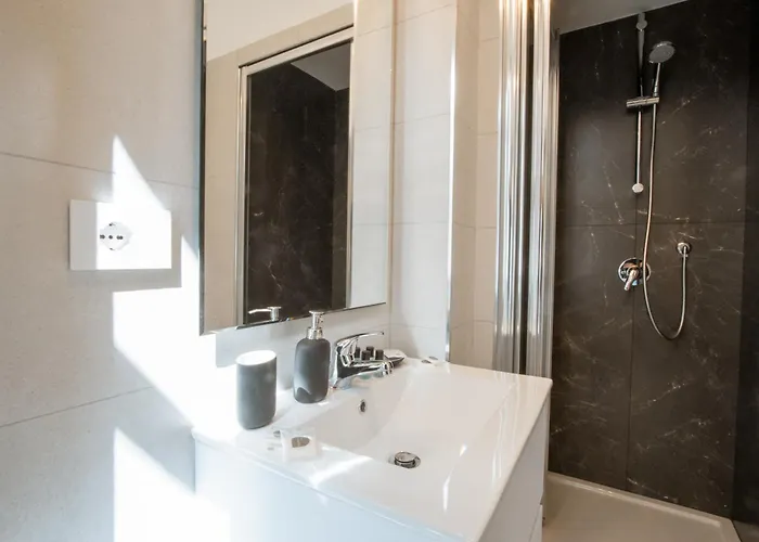 Cavour 231 Big House * 巴里